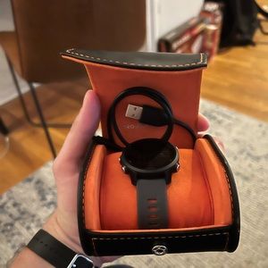 Garmin Forerunner 245 smartwatch in excellent condition!